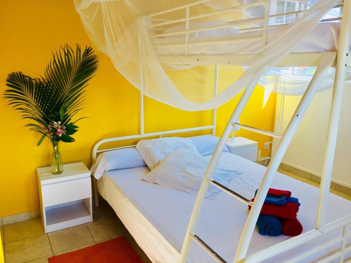 Bed and Breakfast Soleil La Terre-de-Bas Екстер'єр фото
